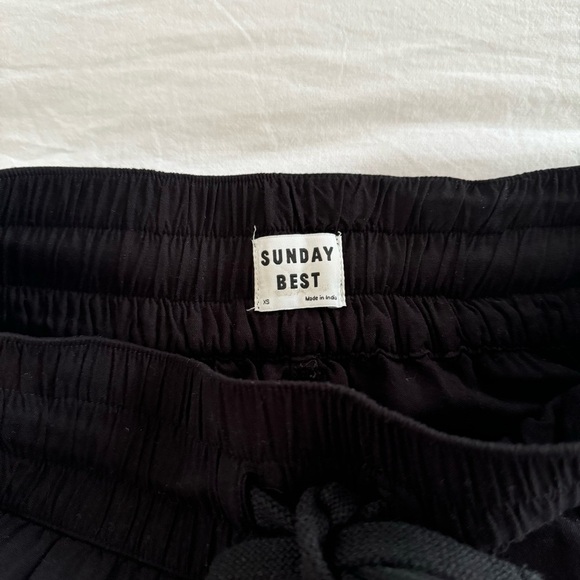 Aritzia Sunday Best Black Joggers - Picture 6 of 11